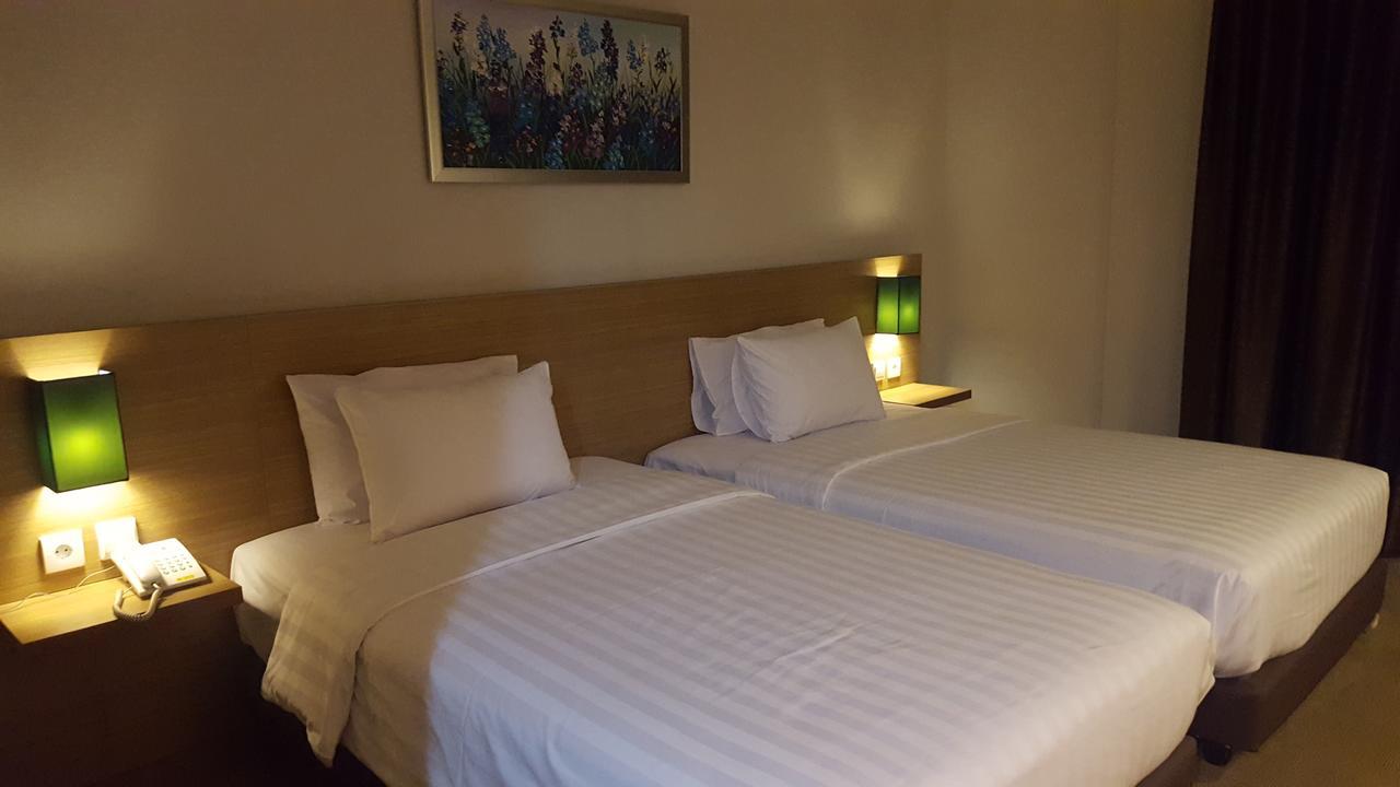 Grand Tembaga Hotel Тимика Екстериор снимка