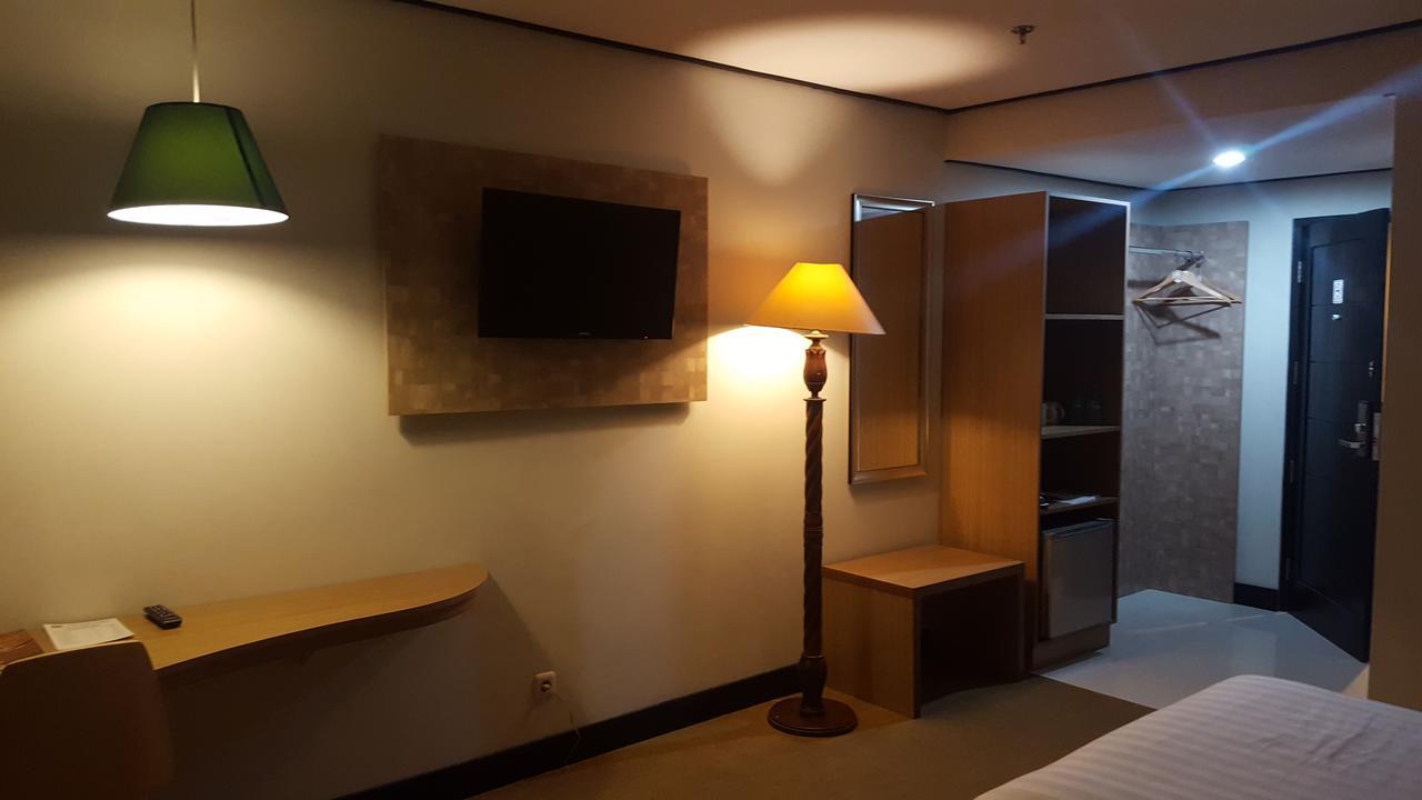 Grand Tembaga Hotel Тимика Екстериор снимка