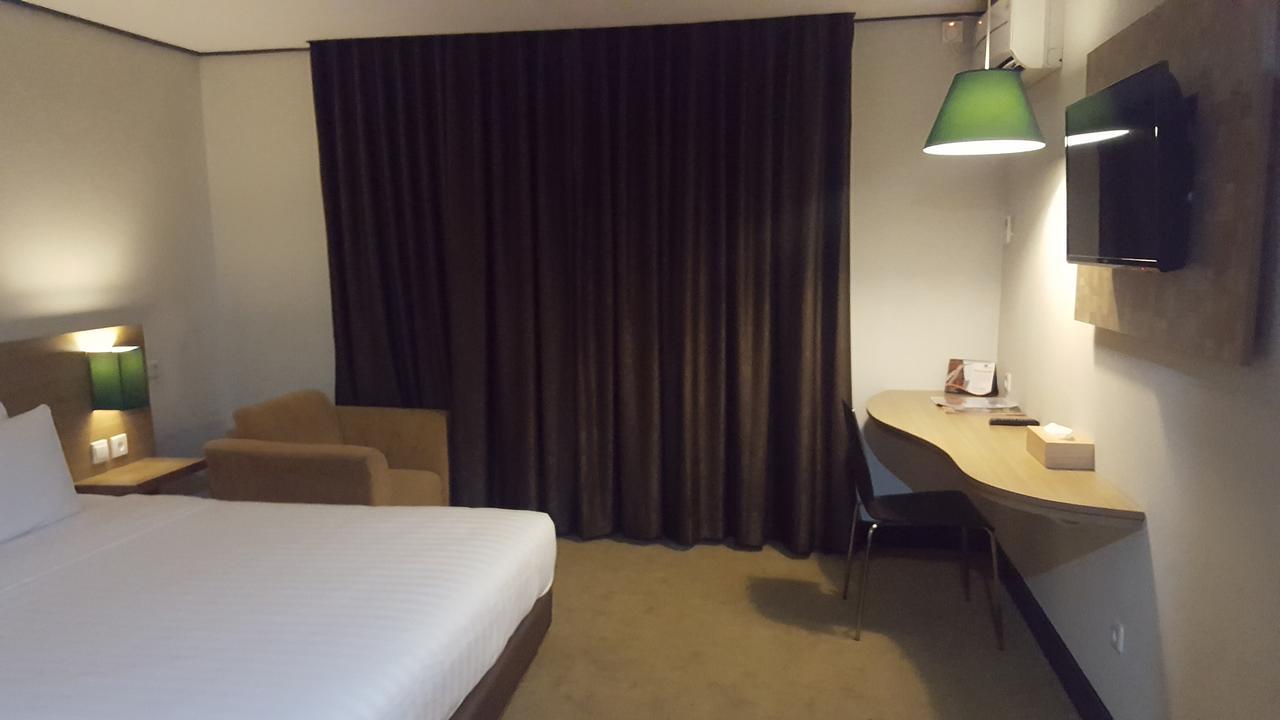Grand Tembaga Hotel Тимика Екстериор снимка